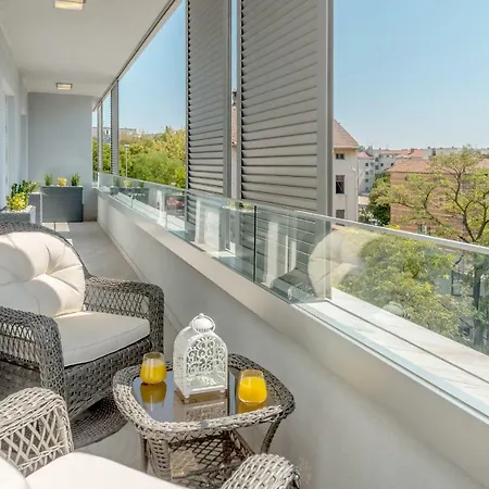 Central Luxury Moonlight Apartamento *