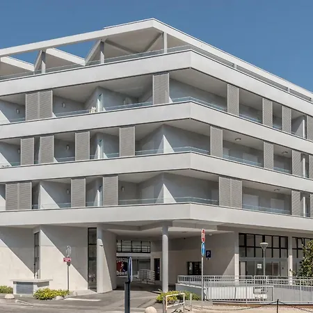 Central Luxury Moonlight Apartamento *