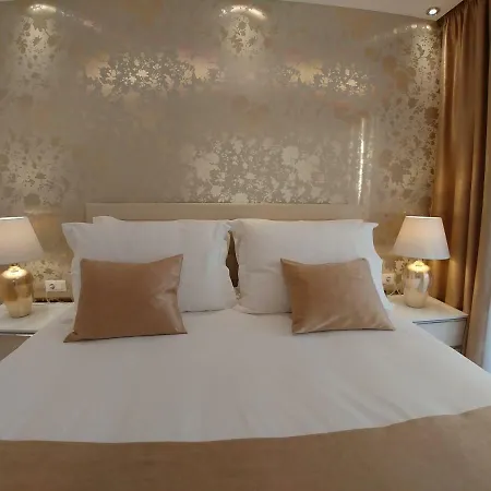 Appartement Central Luxury Moonlight Split